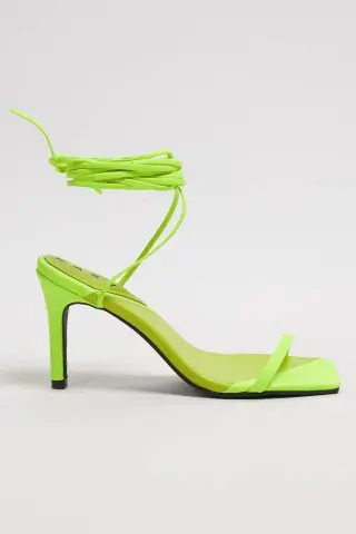 Sandalia Launches Green Mooring Perfume