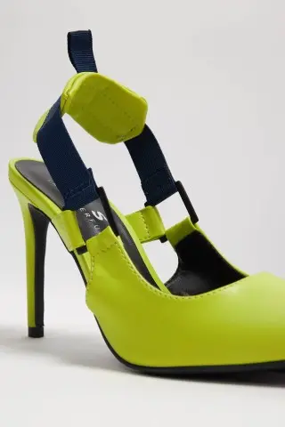 Scarpin Lança Perfume com Elastico