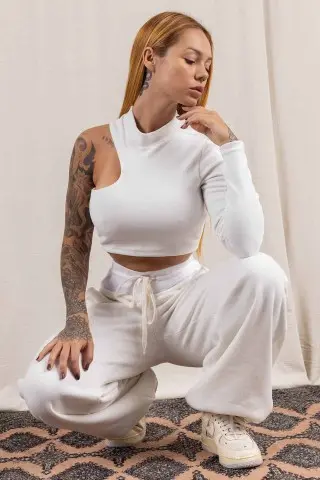 Cropped Pelinho Ombro Aparente