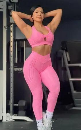 Conjunto Brocado Flower Power Rosa