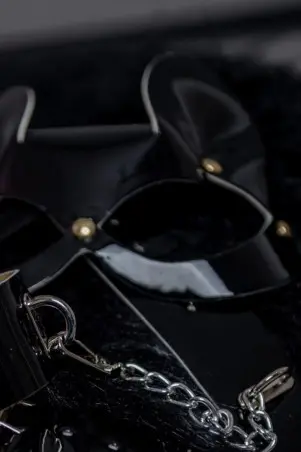 Black Wish Separate Mask