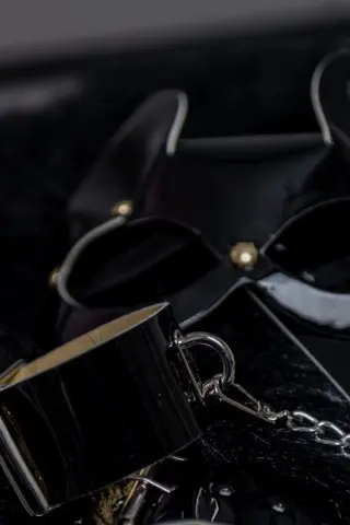 Máscara Desejo Avulsa Preta Vinil