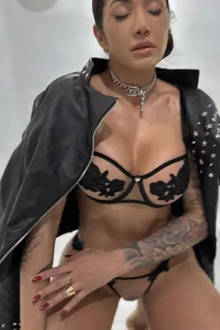 Conjunto Lingerie Flower Field Preto