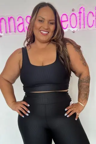 Top 3D Listrado Preto