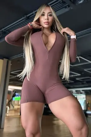 Macaquinho Backline Zip Marrom C/E