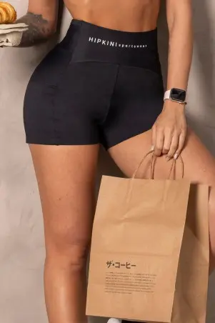 Shorts Balance Preto com Bolsos