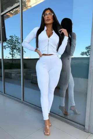 White Ribbed Elegance Set