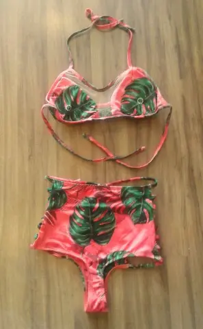 Biquíni Hot Pants Folhas