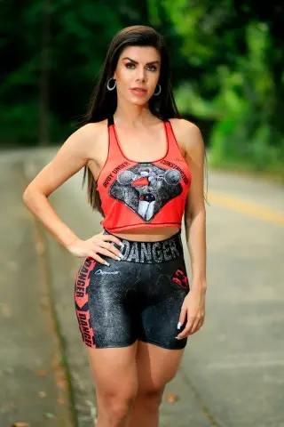 Dynamite Red Crane Short